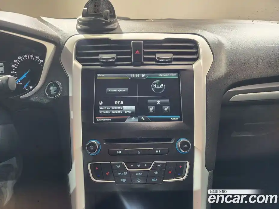 Ford Mondeo 2016 2.0 Автомат в Москве № 282253, фото 8