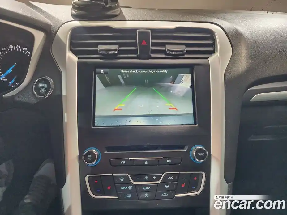 Ford Mondeo 2016 2.0 Автомат в Москве № 282253, фото 9