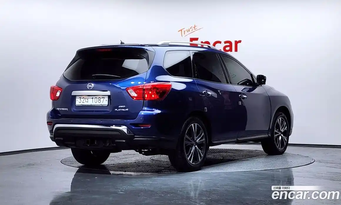 Nissan Pathfinder 2017 3.5 Автомат в Москве № 284960, фото 17