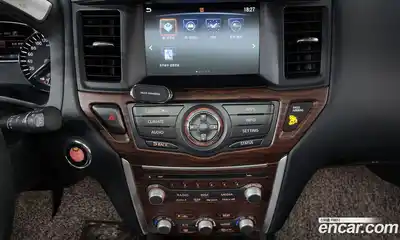 Nissan Pathfinder 2017 3.5 Автомат в Москве № 284960, миниатюра 7