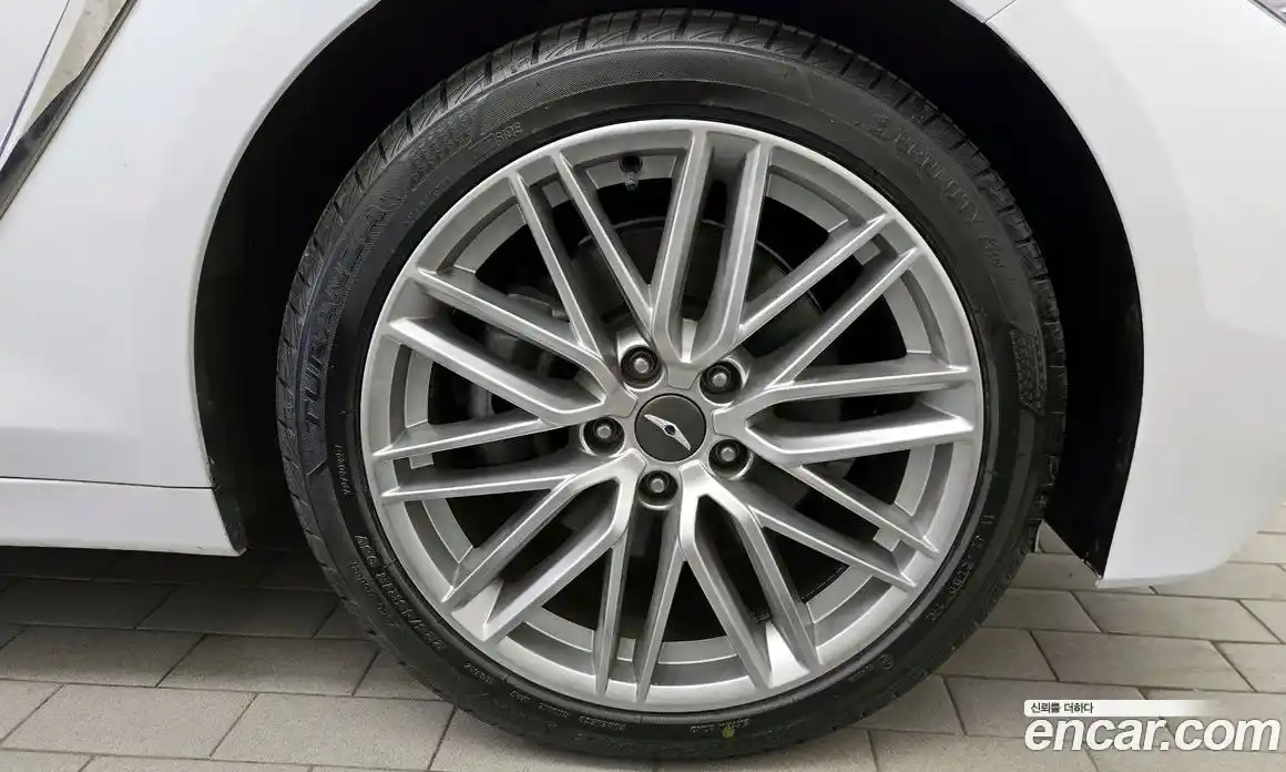 Genesis G70 2019 2.0 Автомат в Москве № 289036, фото 9