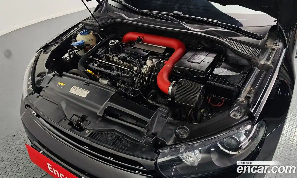 Volkswagen Scirocco 2013 2.0 Автомат в Москве № 296357, фото 18