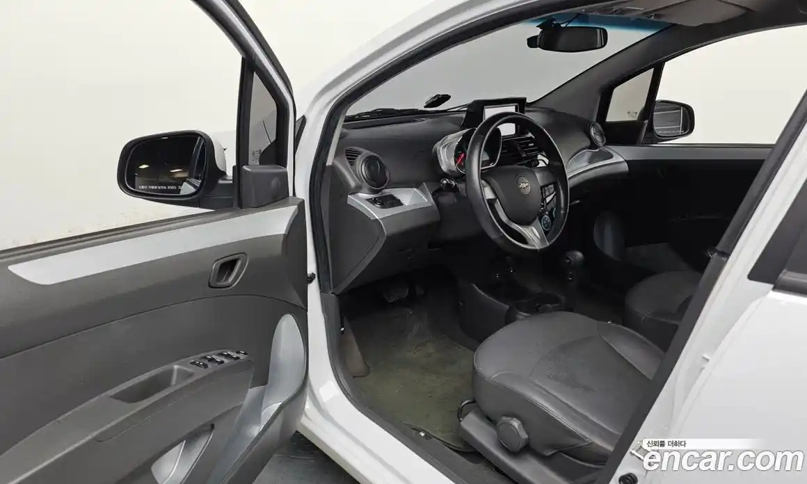 Chevrolet Spark 2014 1.0 Автомат в Москве № 296908, фото 10