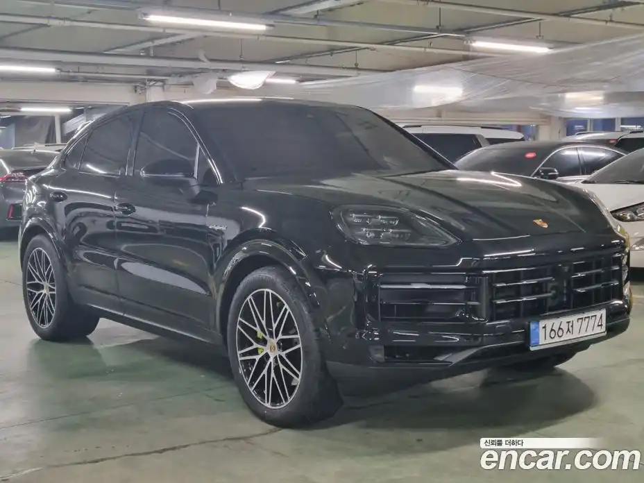 Porsche Cayenne 2024 3.0 Автомат в Москве № 297334, фото 3