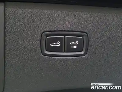 Porsche Cayenne 2024 3.0 Автомат в Москве № 297334, миниатюра 8