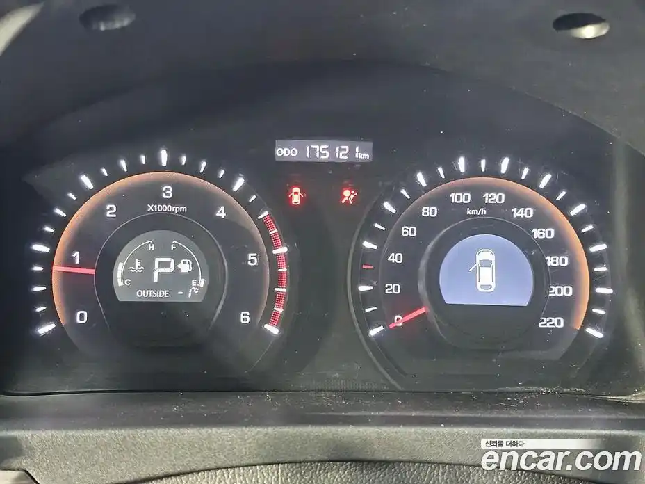 SsangYong Korando 2014 2.0 Автомат в Москве № 30394, фото 8