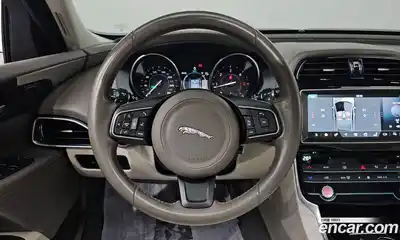 Jaguar XE 2017 2.0 Автомат в Москве № 311263, миниатюра 9