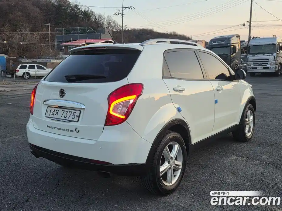 SsangYong Korando 2015 2.0 Автомат в Москве № 341911, фото 4