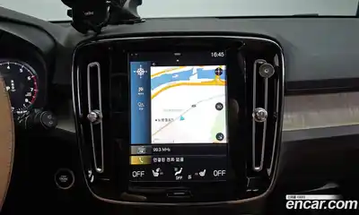 Volvo XC40 2019 2.0 Автомат в Москве № 344220, миниатюра 12