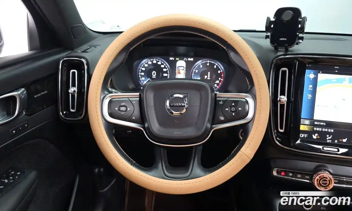 Volvo XC40 2019 2.0 Автомат в Москве № 344220, фото 15