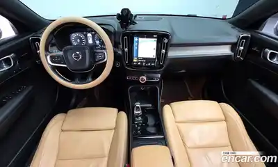 Volvo XC40 2019 2.0 Автомат в Москве № 344220, миниатюра 2