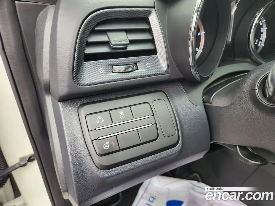 SsangYong TIBOLI 2017 1.6 Автомат в Москве № 34922, фото 11