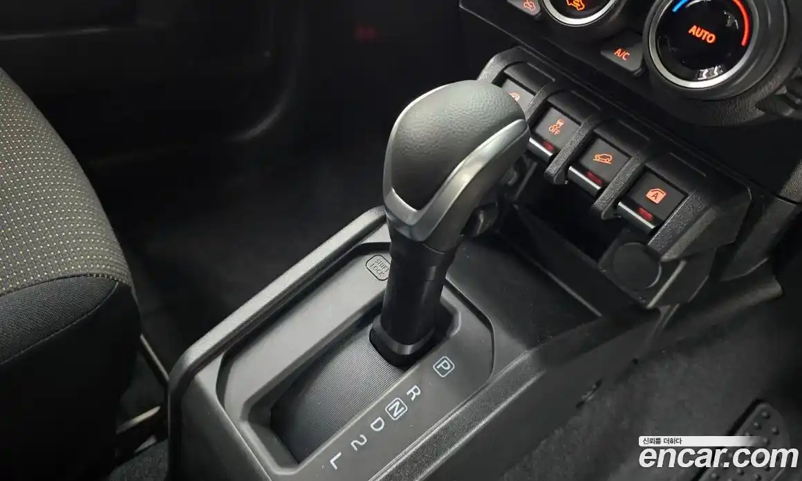 Suzuki Jimny 2025 0.7 Автомат в Москве № 353970, фото 10