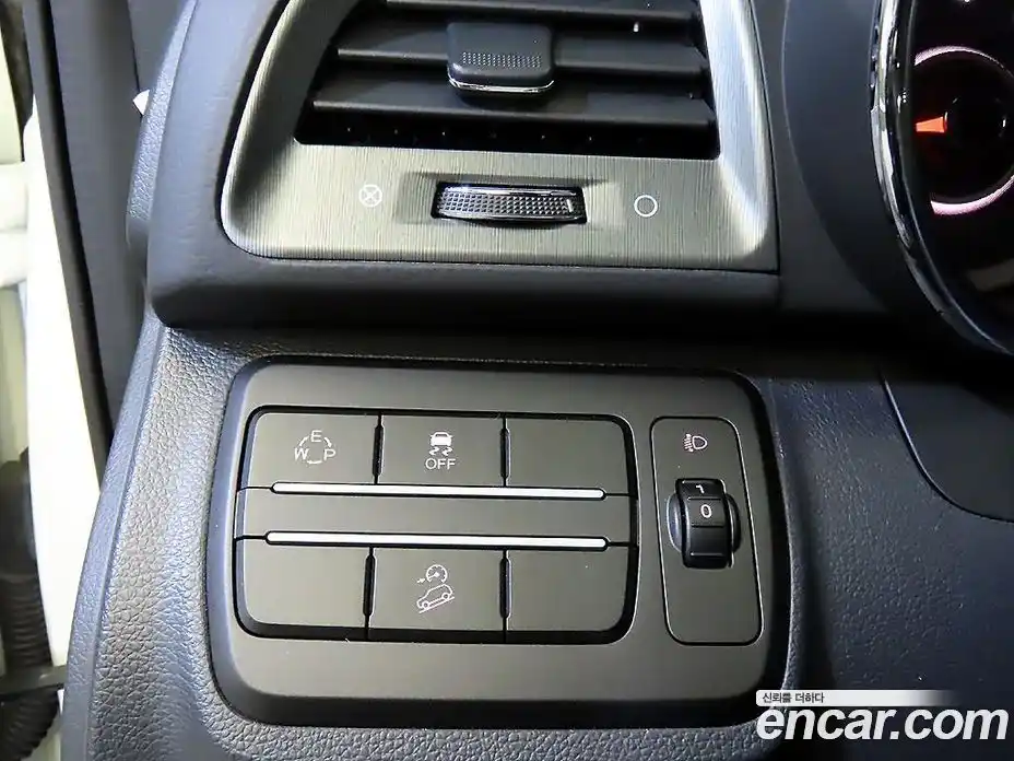 SsangYong TIBOLI 2019 1.6 Автомат в Москве № 35592, фото 16