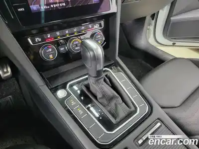 Volkswagen Arteon 2020 2.0 Автомат в Москве № 359161, миниатюра 9