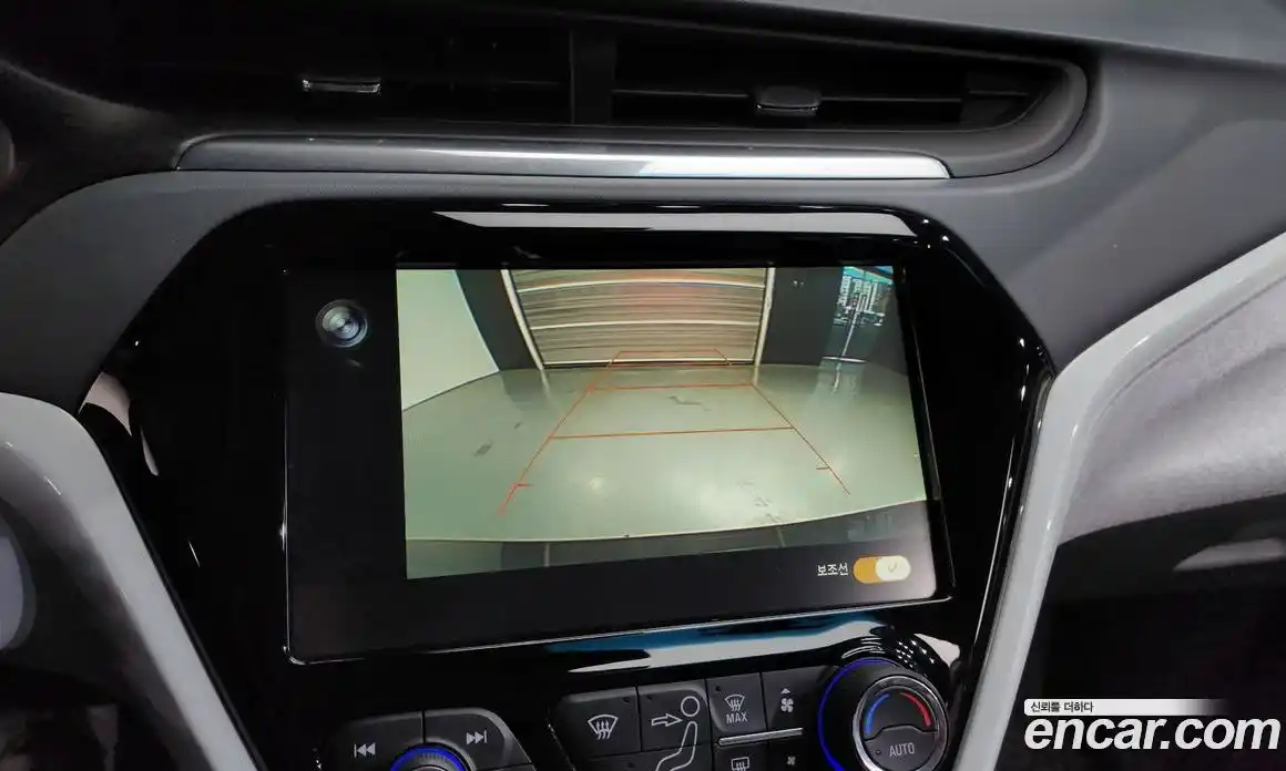 Chevrolet Bolt EV 2018 0.2 Автомат в Москве № 37310, фото 11