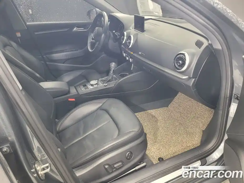 Audi A3 2018 2.0 Автомат в Москве № 373524, фото 19