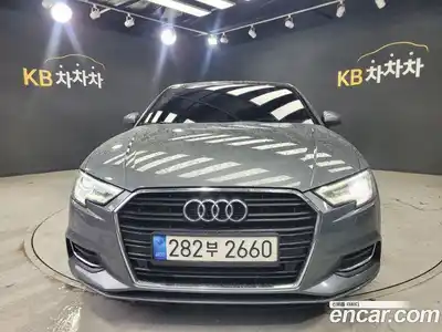 Audi A3 2018 2.0 Автомат в Москве № 373524, миниатюра 2