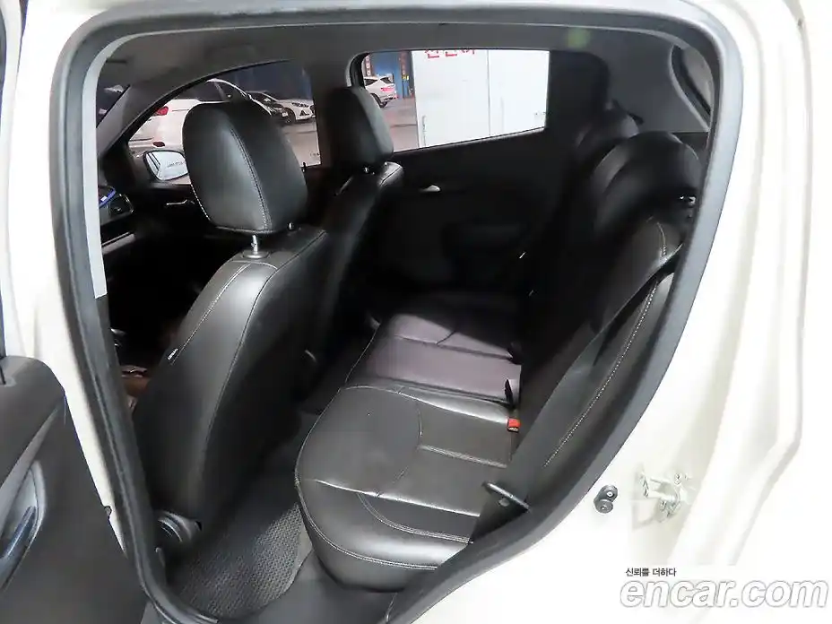 Chevrolet Spark 2016 1.0 Автомат в Москве № 37759, фото 12