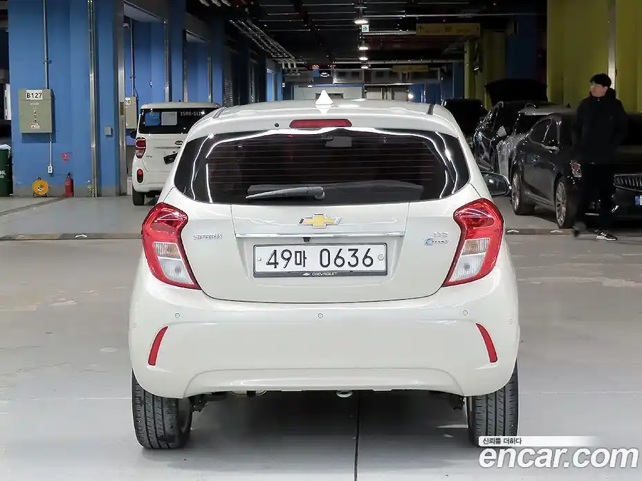 Chevrolet Spark 2016 1.0 Автомат в Москве № 37759, фото 4