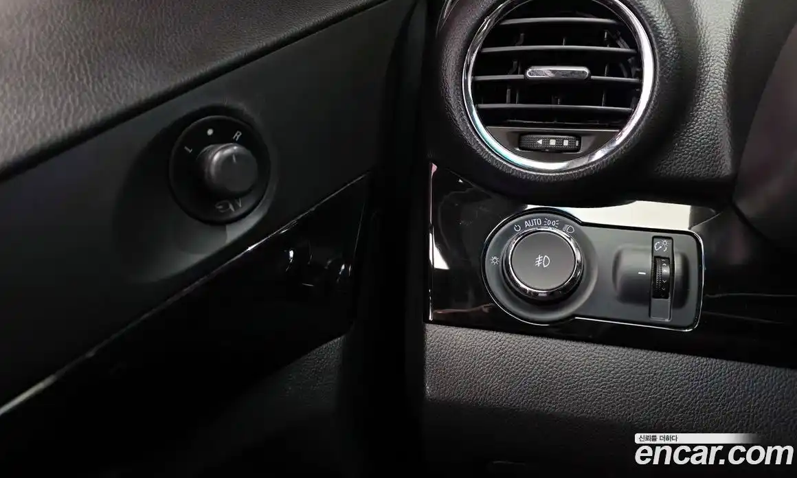 Chevrolet Orlando 2012 2.0 Автомат в Москве № 38606, фото 8