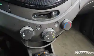 Chevrolet Spark 2012 1.0 Автомат в Москве № 39101, миниатюра 8