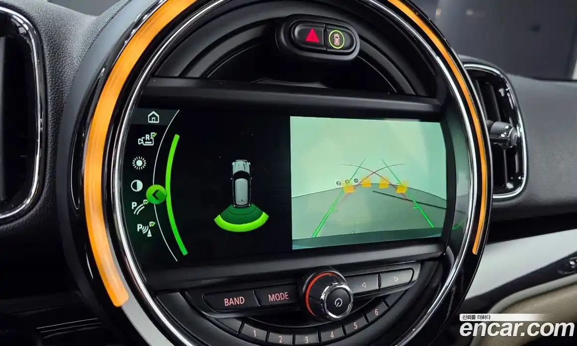 Mini Countryman 2018 2.0 Автомат в Москве № 392697, фото 15