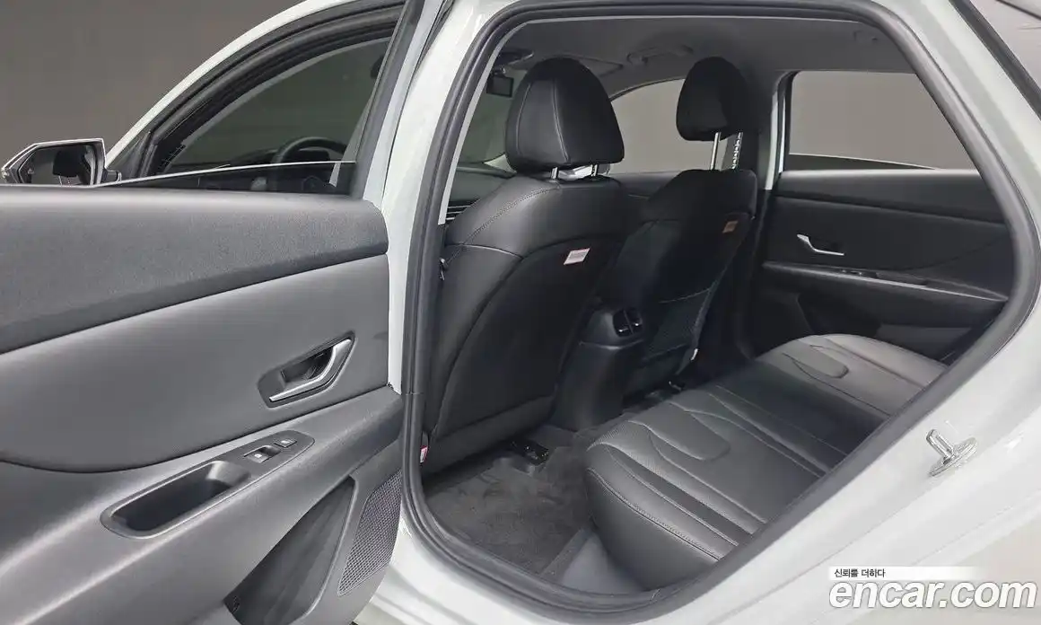 Hyundai Avante 2023 1.6 Автомат в Москве № 396462, фото 17