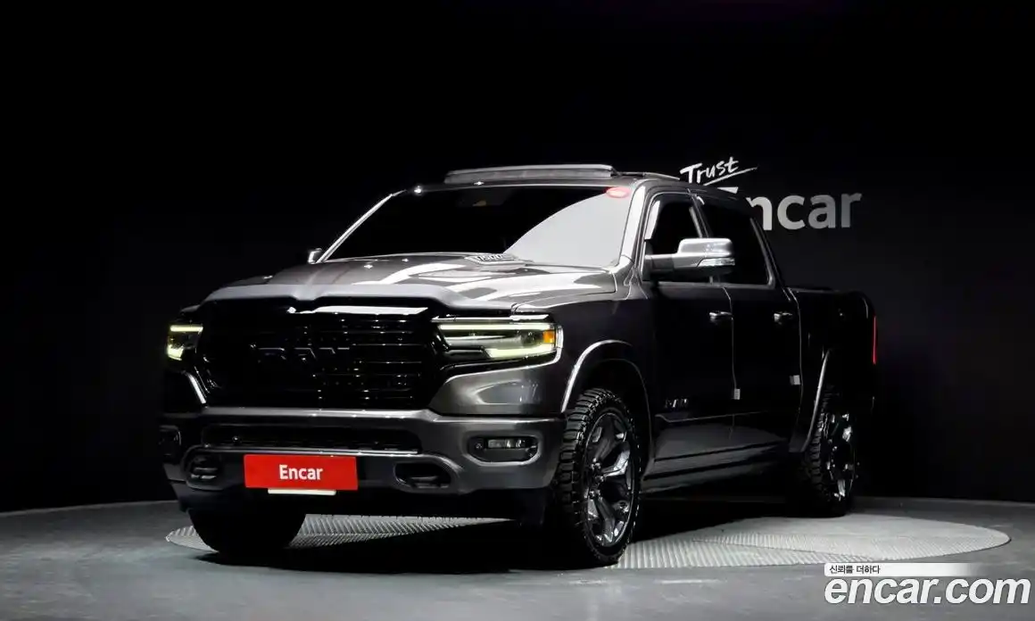 Dodge Ram Pick Up 2021 5.7 Автомат в Москве № 402676, фото 1