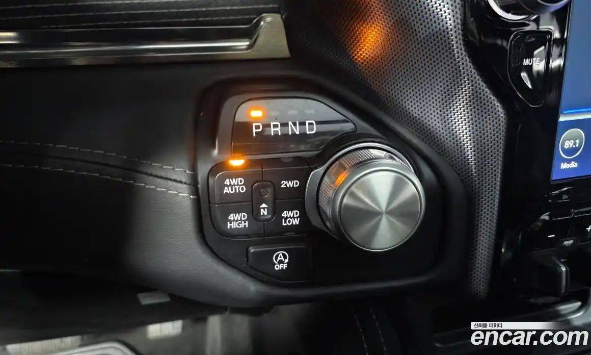 Dodge Ram Pick Up 2021 5.7 Автомат в Москве № 402676, фото 12