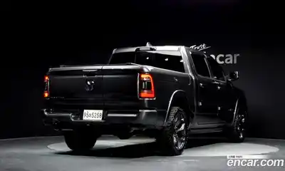 Dodge Ram Pick Up 2021 5.7 Автомат в Москве № 402676, миниатюра 2