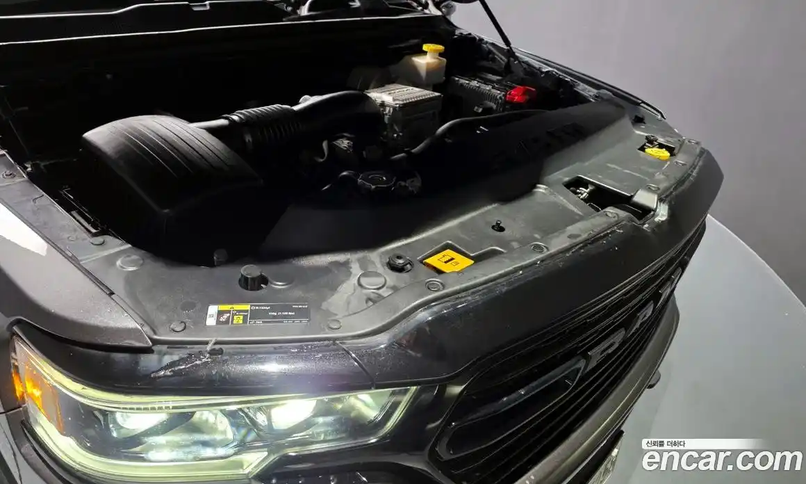 Dodge Ram Pick Up 2021 5.7 Автомат в Москве № 402676, фото 6