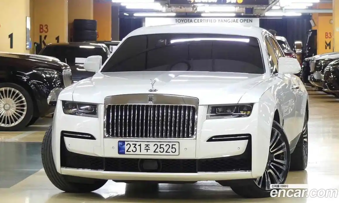 Rolls-Royce Ghost 2023 6.7 Автомат в Москве № 407388, фото 1