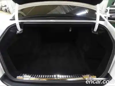 Rolls-Royce Ghost 2023 6.7 Автомат в Москве № 407388, миниатюра 8