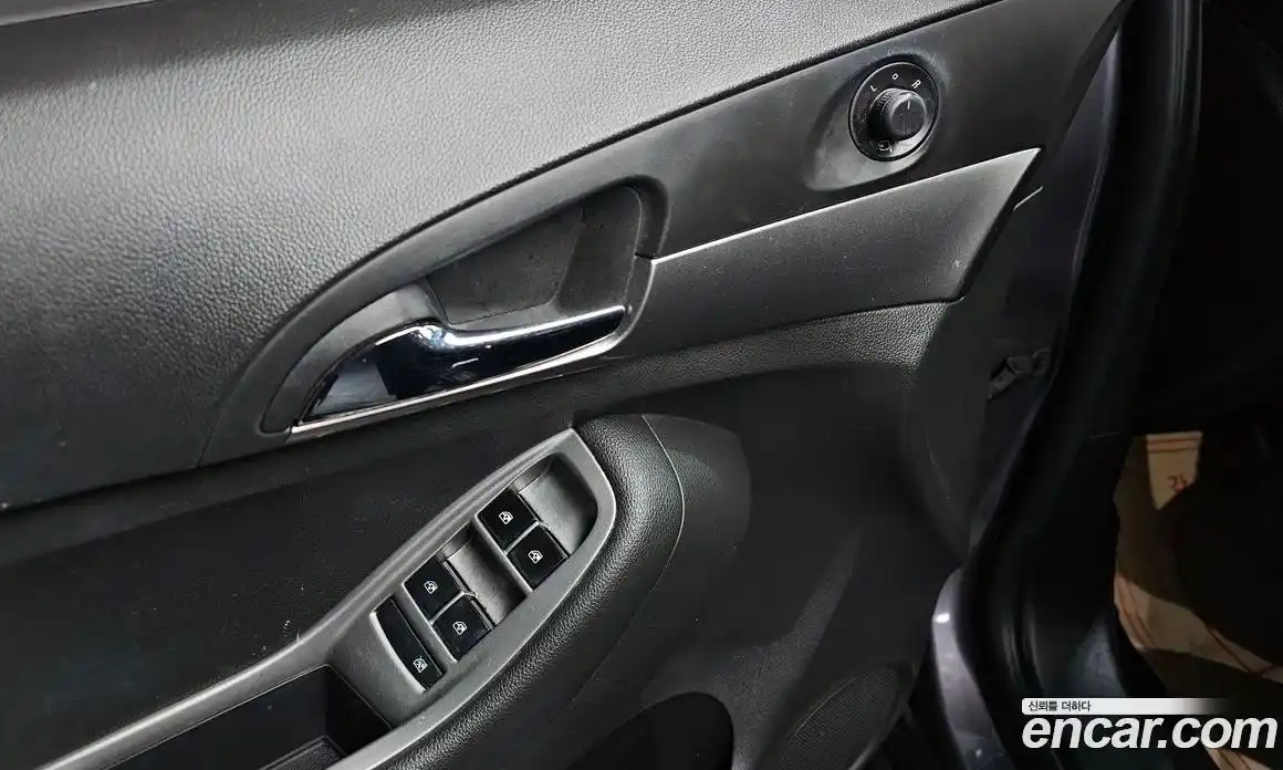 Chevrolet Orlando 2014 2.0 Автомат в Москве № 412304, фото 14