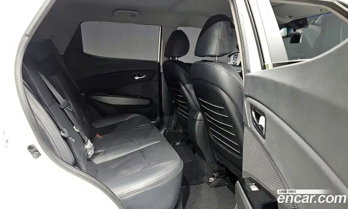 SsangYong TIBOLI 2017 1.6 Автомат в Москве № 421244, фото 11