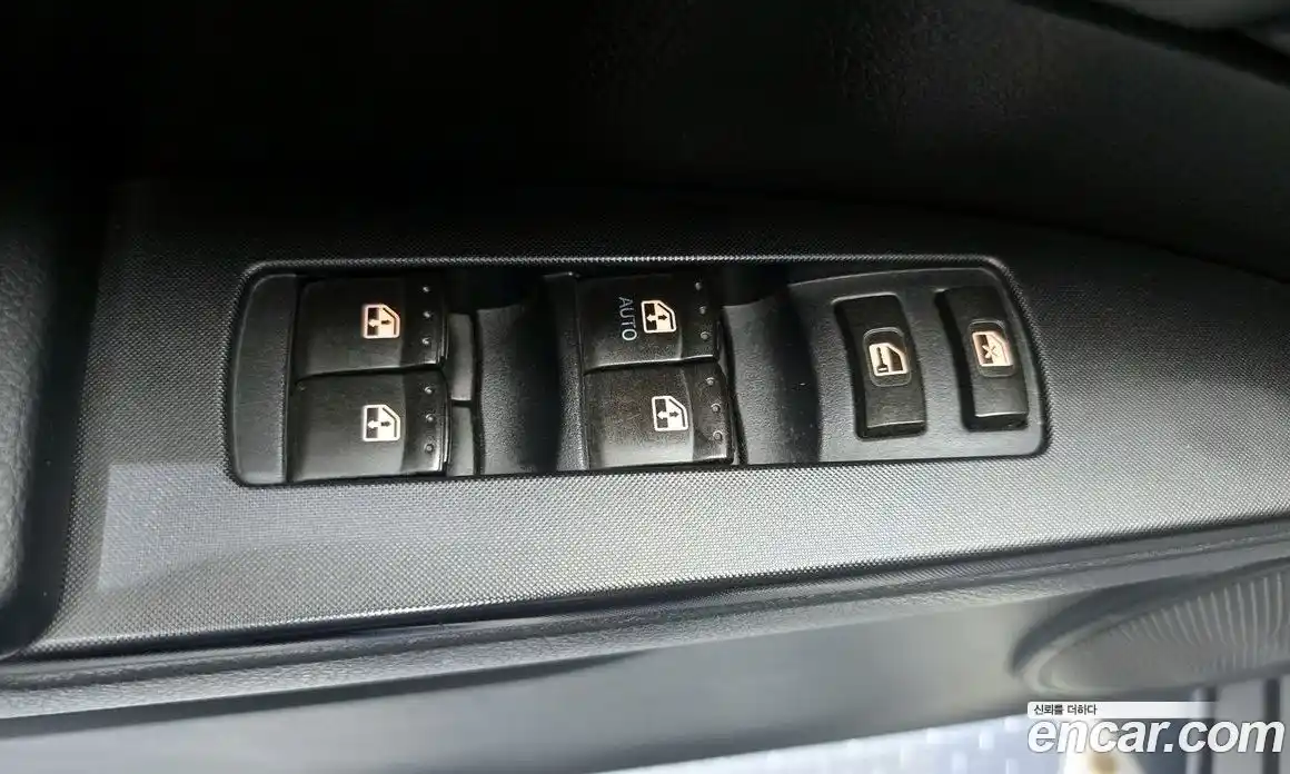 SsangYong Korando 2013 2.0 Автомат в Москве № 421306, фото 17