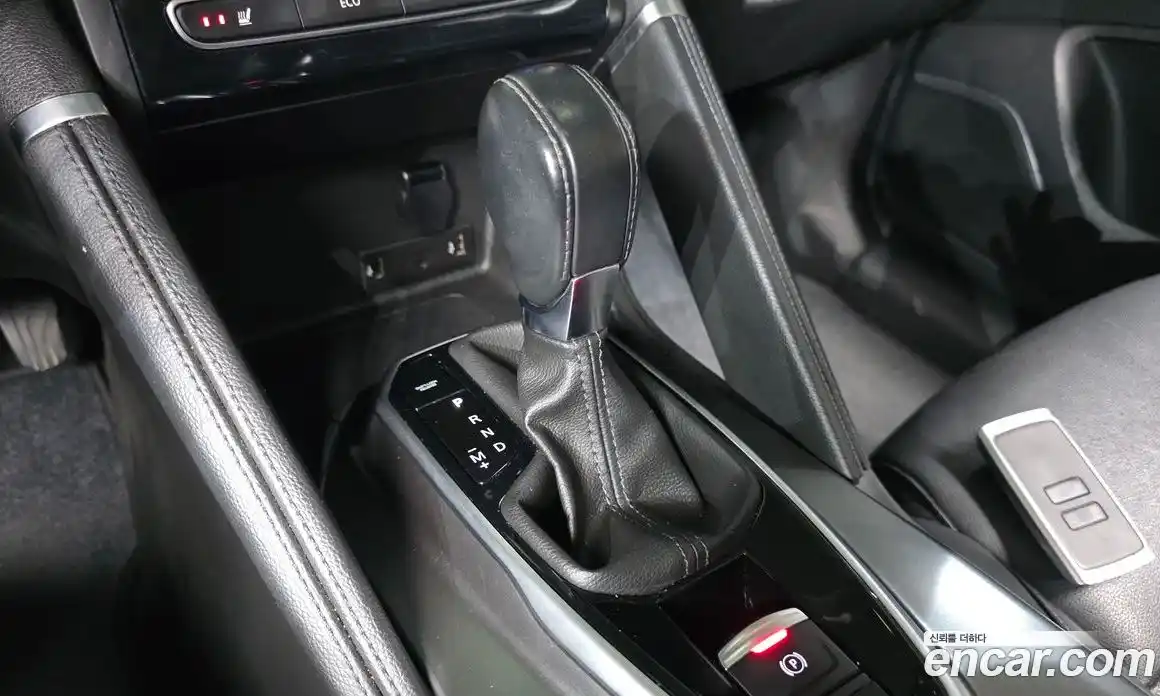 Renault QM6 2021 2.0 Автомат в Москве № 423840, фото 9