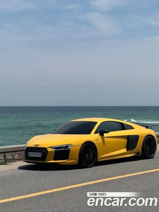 Audi R8 2017 5.2 Автомат в Москве № 429597, фото 1