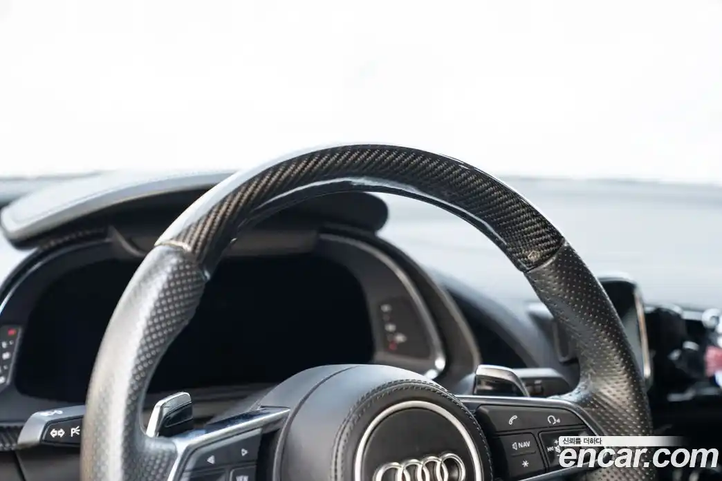 Audi R8 2017 5.2 Автомат в Москве № 429597, фото 11