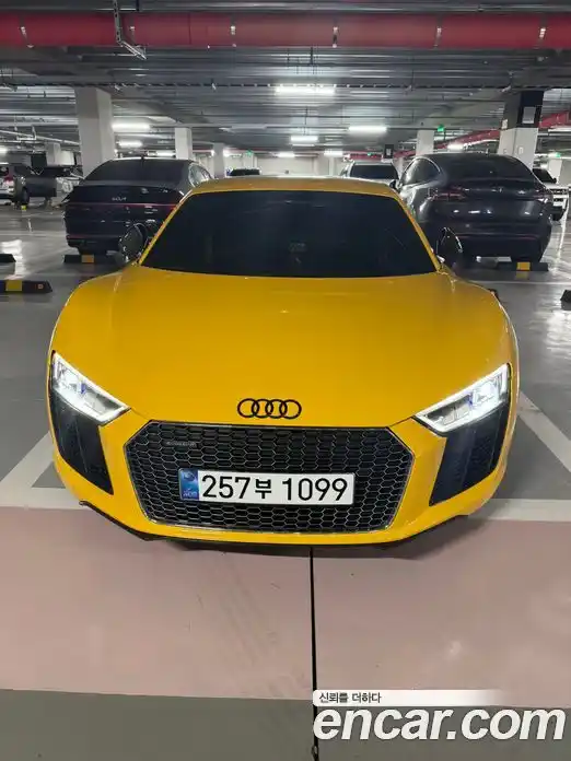 Audi R8 2017 5.2 Автомат в Москве № 429597, фото 3