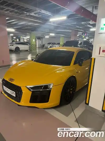 Audi R8 2017 5.2 Автомат в Москве № 429597, миниатюра 8