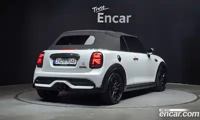 Mini Cooper Convertible 2024 2.0 Автомат в Москве № 431782, миниатюра 2