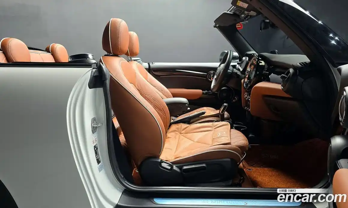 Mini Cooper Convertible 2024 2.0 Автомат в Москве № 431782, фото 10