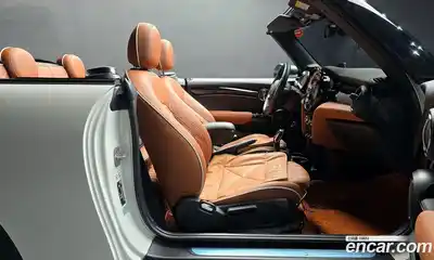 Mini Cooper Convertible 2024 2.0 Автомат в Москве № 431782, миниатюра 10