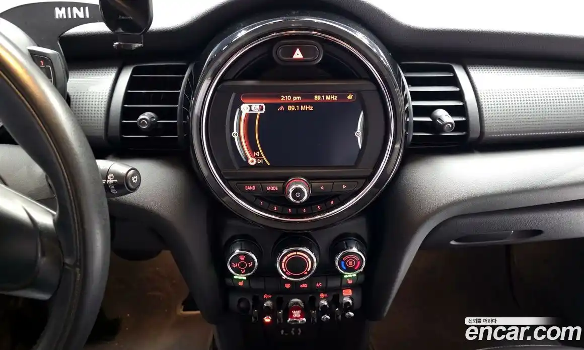 Mini Cooper 2018 1.5 Автомат в Москве № 432123, фото 14