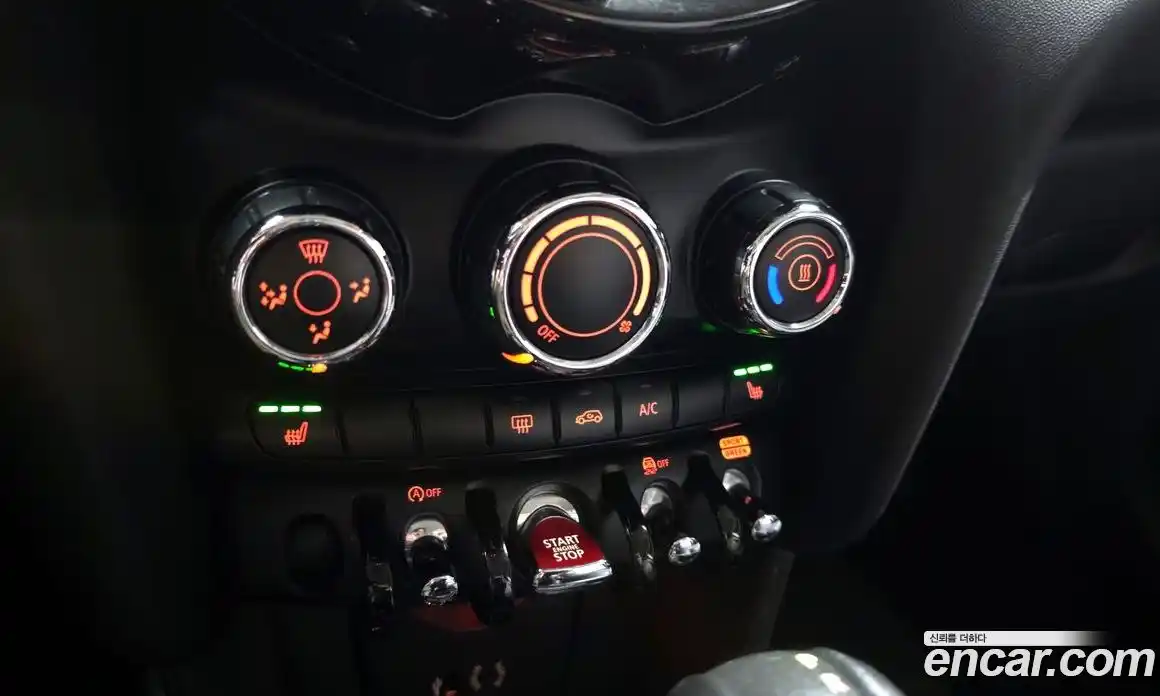 Mini Cooper 2018 1.5 Автомат в Москве № 432123, фото 16