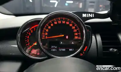 Mini Cooper 2018 1.5 Автомат в Москве № 432123, миниатюра 8