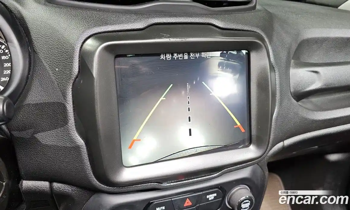 Jeep Renegade 2018 2.0 Автомат в Москве № 432702, фото 16