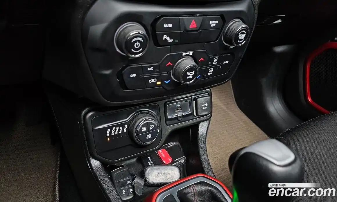 Jeep Renegade 2018 2.0 Автомат в Москве № 432702, фото 18